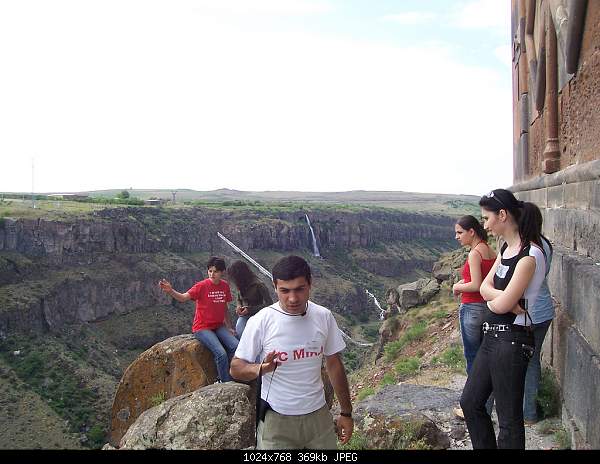  /Photos of Armenia-kopievan2564290540ee8ba.jpg