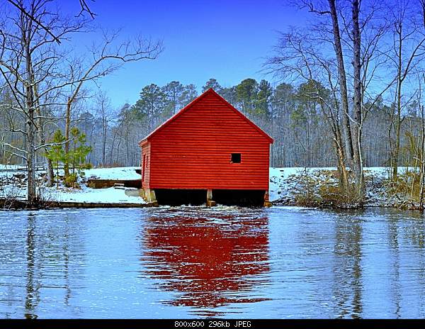 Beautiful photos from around the world.....-red-mill.jpg
