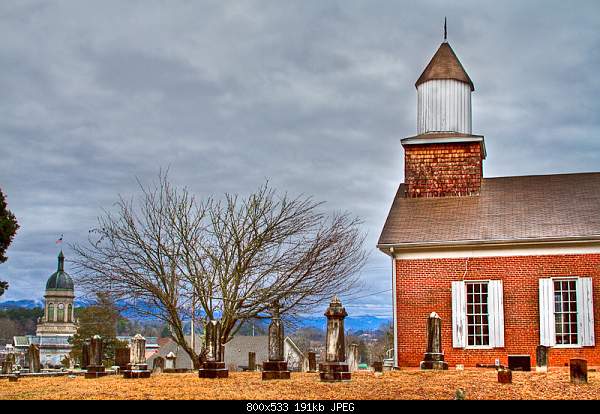 Beautiful photos from around the world.....-the-harshaw-family-chapel-and-cemetary-in-the-appalachian-mountains..jpg