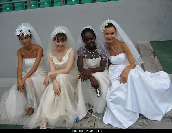 Wedding dresses/ -102.jpg