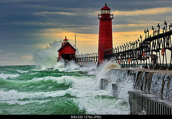 Beautiful photos from around the world.....-tuesday-september-7-2010-grand-haven-mi.jpg