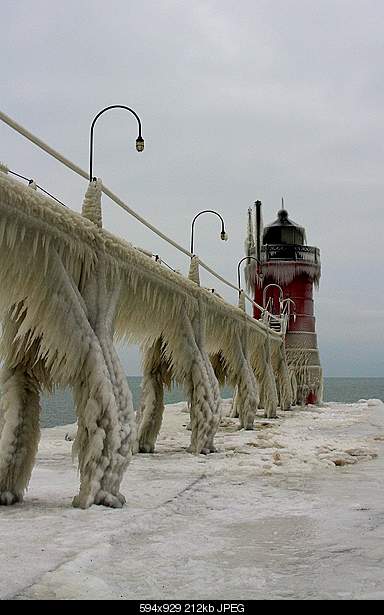 Beautiful photos from around the world.....-monday-december-20-2010-south-haven-mi.jpg
