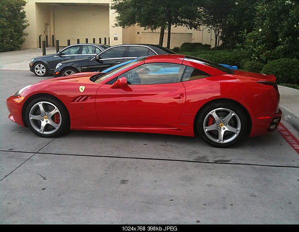 Ferrari-5201066208_1f30e7354b_b.jpg