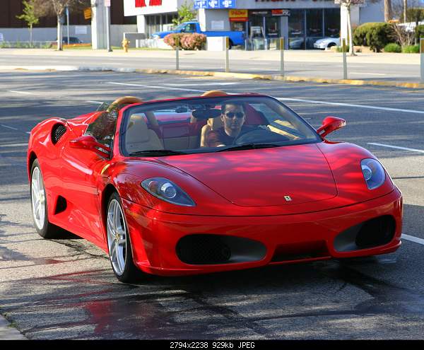 Ferrari-4489031562_f39718efdd_o.jpg