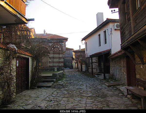 Beautiful photos from around the world.....-street-in-old-nessebur.jpg