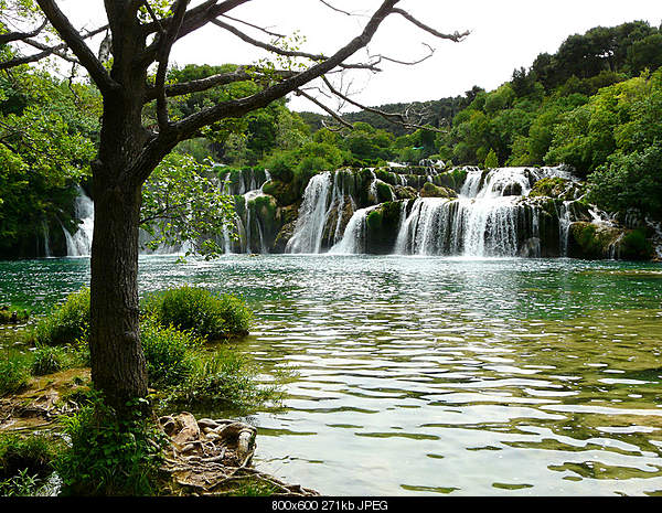 Beautiful photos from around the world.....-tuesday-may-3-2011-skradin-france.jpg