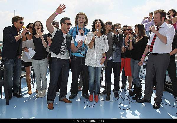  2011/Eurovision 2011-escshiff_viele_dw__1375030s.jpg